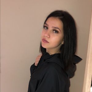 Meet your Posher, Britney